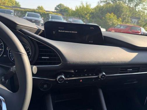 2025 Mazda Mazda3 FWD w/Preferred Package