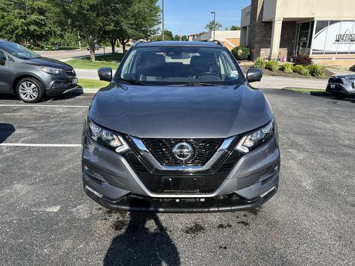 Gun Metallic 2021 Nissan Rogue Sport SV