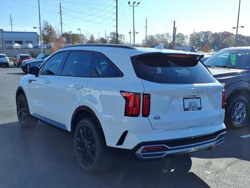 2023 Kia Sorento SX