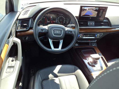 2022 Audi Q5 40 Premium