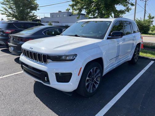 2022 Jeep Grand Cherokee Overland