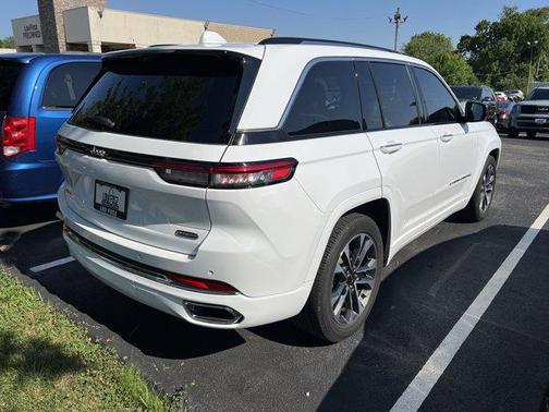 2022 Jeep Grand Cherokee Overland