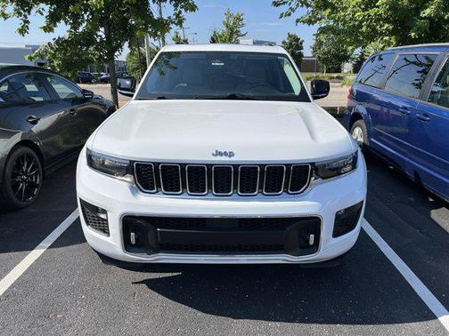 2022 Jeep Grand Cherokee Overland