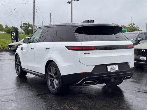 2024 Land Rover Range Rover Sport SE