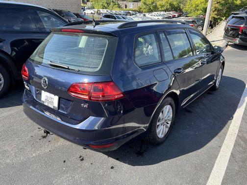 2016 Volkswagen Golf SportWagen TSI S 4-Door