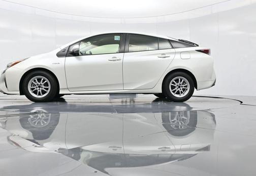 2016 Toyota Prius Two