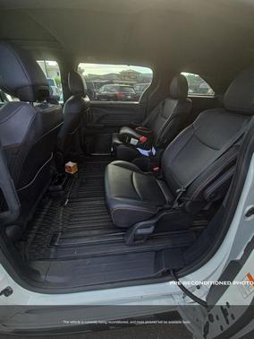 2024 Toyota Sienna XSE 7 Passenger