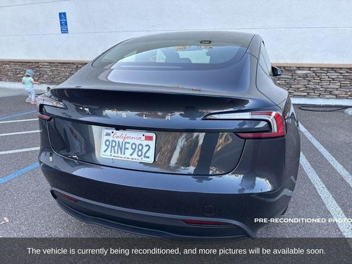 2025 Tesla Model 3 Long Range