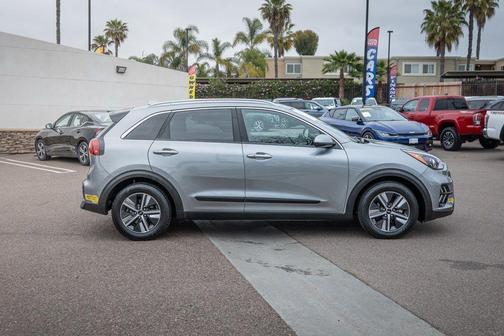 2022 Kia Niro Plug-In Hybrid LXS
