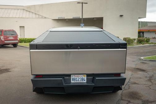 2024 Tesla Cybertruck Base