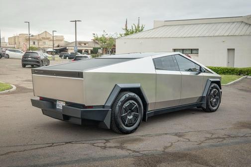 2024 Tesla Cybertruck Base