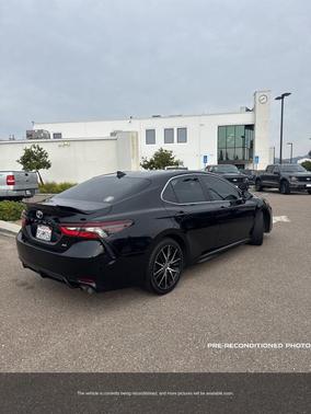 2022 Toyota Camry SE
