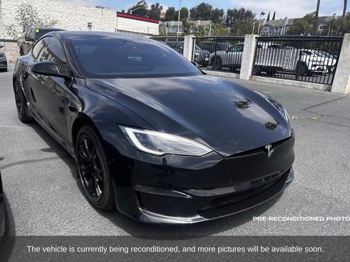 2022 Tesla Model S Plaid