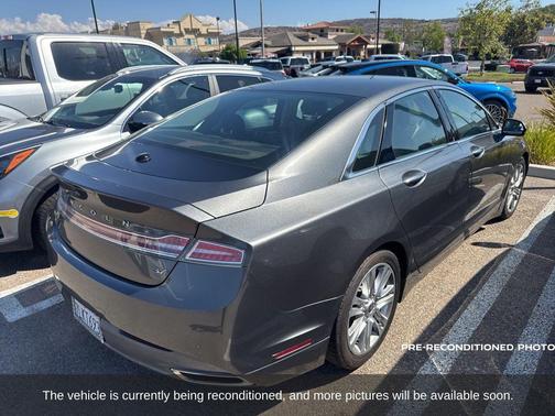 2016 Lincoln MKZ Base