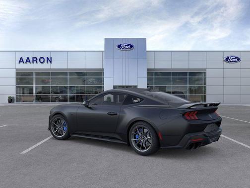2025 Ford Mustang Dark Horse