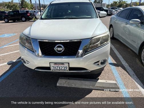 2015 Nissan Pathfinder SV