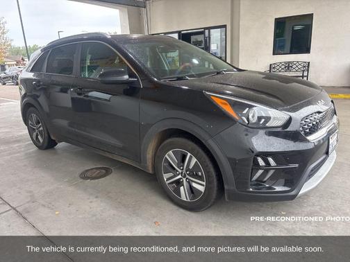 2022 Kia Niro LXS