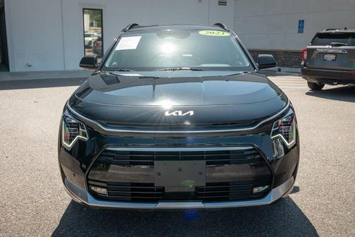 2023 Kia Niro SX Touring