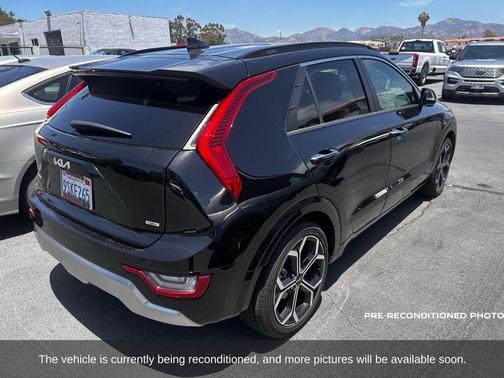 2023 Kia Niro SX Touring