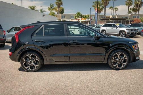 2023 Kia Niro SX Touring