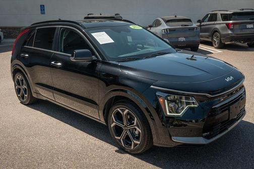 2023 Kia Niro SX Touring