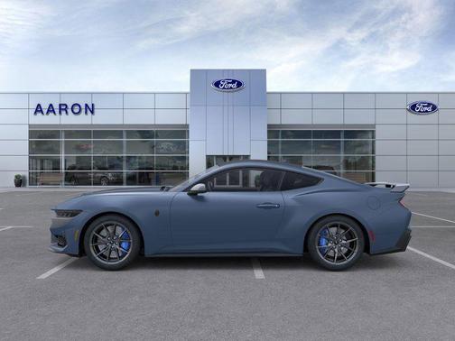 2025 Ford Mustang Dark Horse