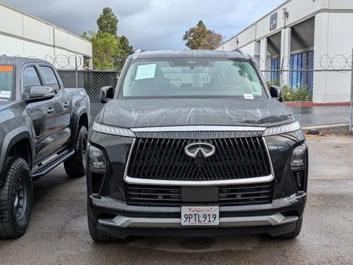 Black Obsidian 2025 INFINITI QX80 LUXE