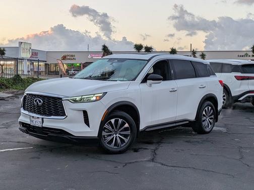 2025 INFINITI QX60 PURE