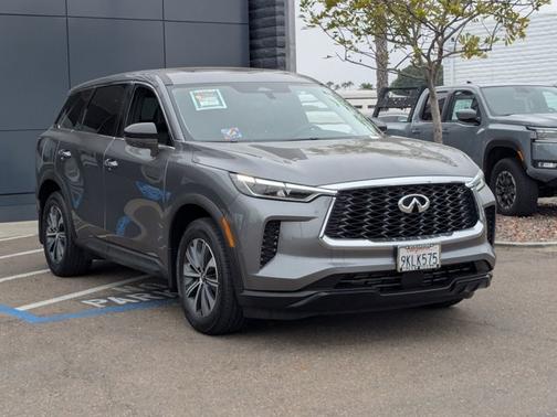2025 INFINITI QX60 PURE