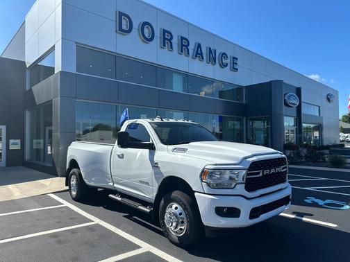 2022 RAM 3500 Big Horn Regular Cab 4x4 8' Box