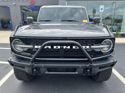Carbonized Gray Metallic 2024 Ford Bronco Wildtrak