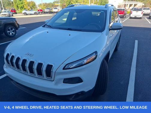 Bright White Clearcoat 2014 Jeep Cherokee Latitude
