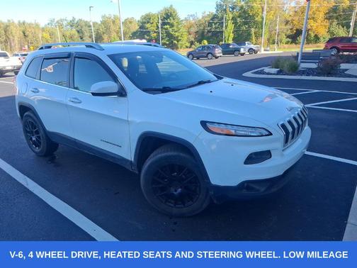 Bright White Clearcoat 2014 Jeep Cherokee Latitude