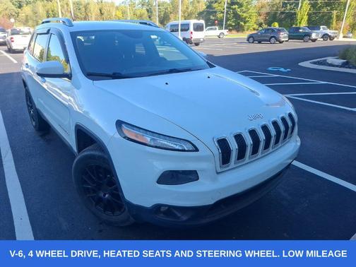 Bright White Clearcoat 2014 Jeep Cherokee Latitude