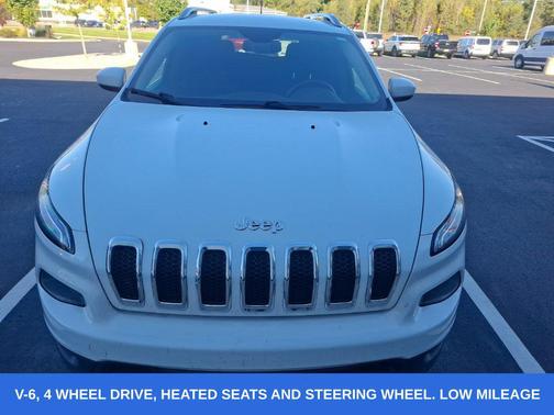 Bright White Clearcoat 2014 Jeep Cherokee Latitude