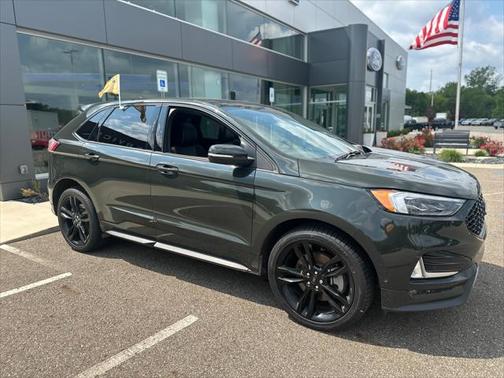 2022 Ford Edge ST