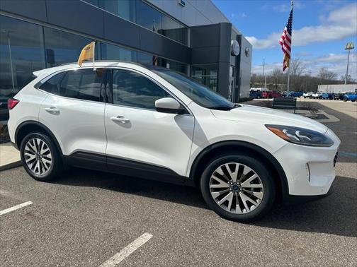 2022 Ford Escape Titanium