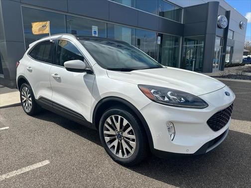 2022 Ford Escape Titanium