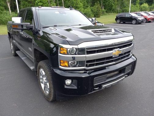 Black 2019 Chevrolet Silverado 2500 High Country
