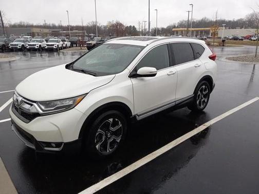 White Diamond Pearl 2017 Honda CR-V Touring