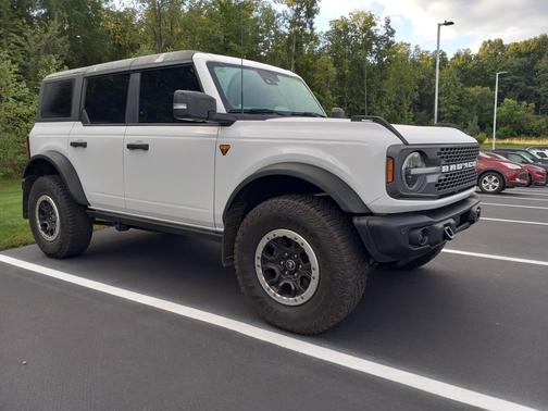2023 Ford Bronco Badlands