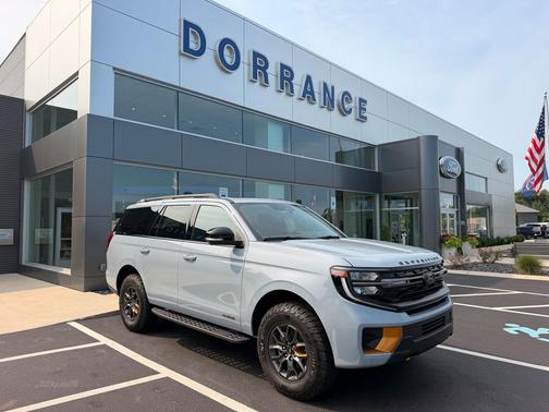 Glacier Gray Metallic Tri-Coat 2026 Ford Expedition Tremor