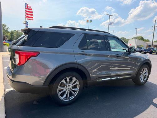 Carbonized Gray Metallic 2023 Ford Explorer XLT