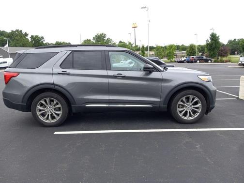 Carbonized Gray Metallic 2023 Ford Explorer XLT