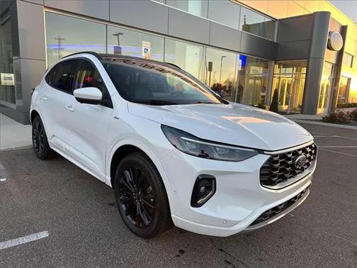 2023 Ford Escape ST-Line Elite