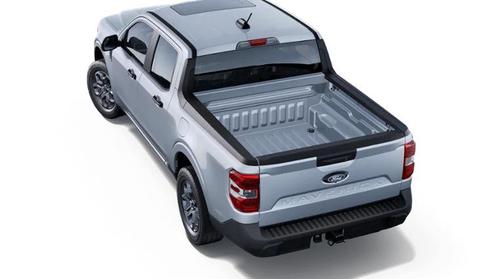 Space White Metallic 2025 Ford Maverick XLT