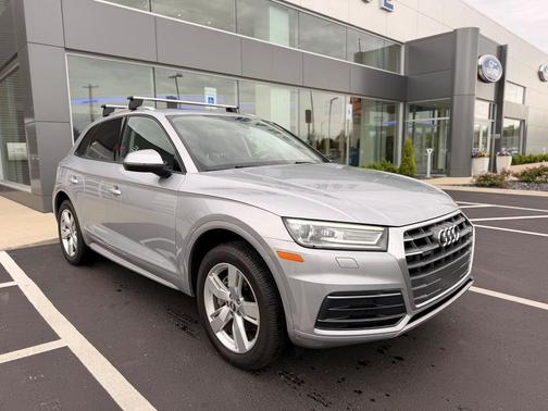 Silver Metallic 2018 Audi Q5 2.0T Premium