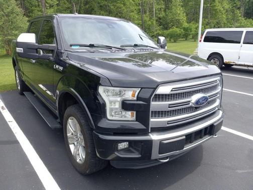 Tuxedo Black Metallic 2015 Ford F-150 Platinum