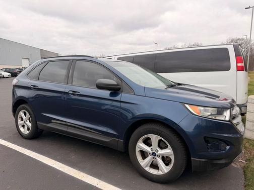 Shadow Black 2017 Ford Edge SE