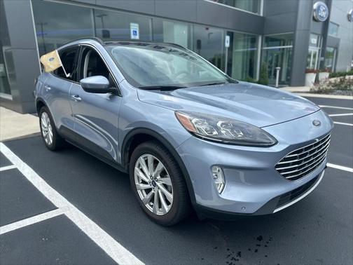2022 Ford Escape Titanium